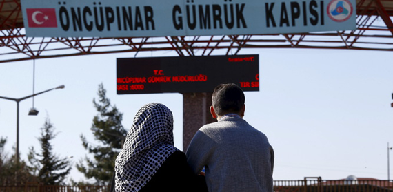 Syrian Refugees Wait on the Turkish Border as Impasse Prolongs a Disaster
