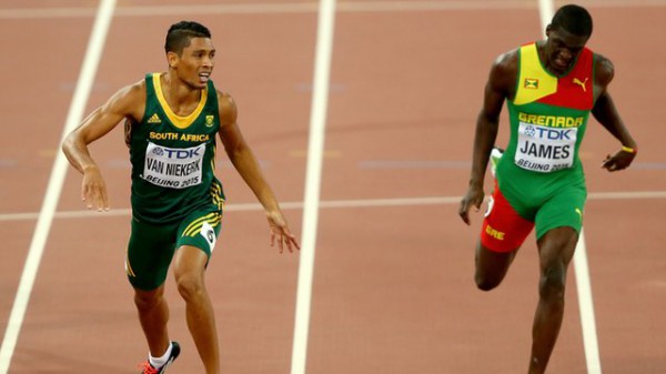 Wayde van Niekerk breaks world record