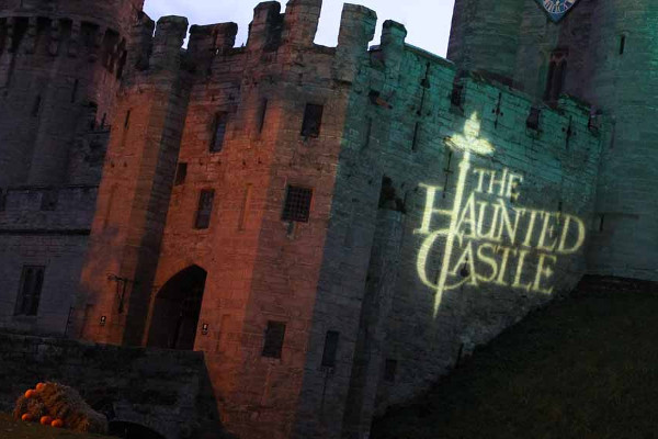 Warwick_Castle_Haunted_Castle600x400