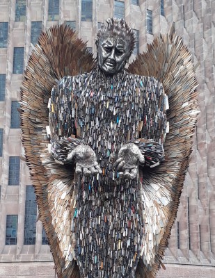 Knife-Angel-2