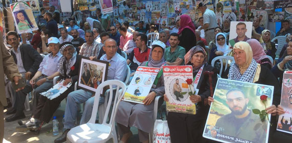 Palestinian Prisoners Continue their Hunger Strike as Israel Refuses to Budge