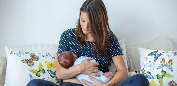 Breastfeeding or Bottle: We Need to Support Parents However They Feed their Babies