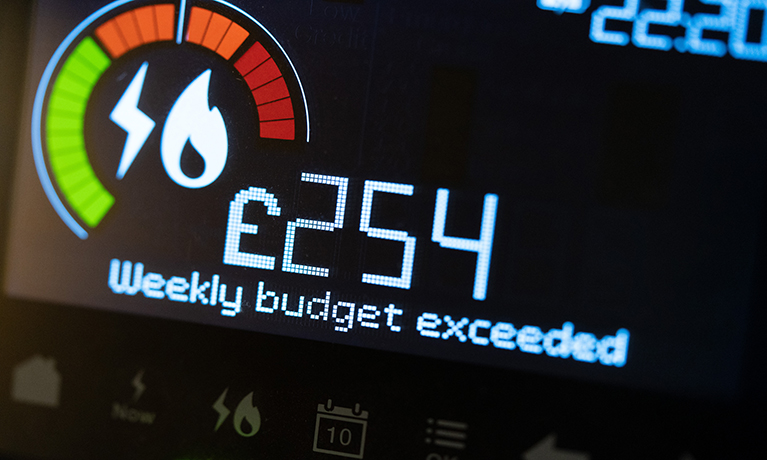 Weekly budget exceeding on a smart meter